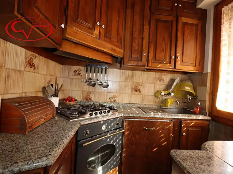 Immagine 10 di Appartamento in vendita  in via dante a Terranuova Bracciolini