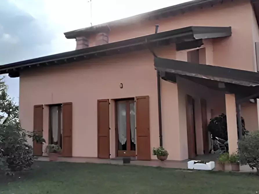 Immagine 1 di Villa in vendita  in Via Antonio Folonari n. 45 a Roccafranca