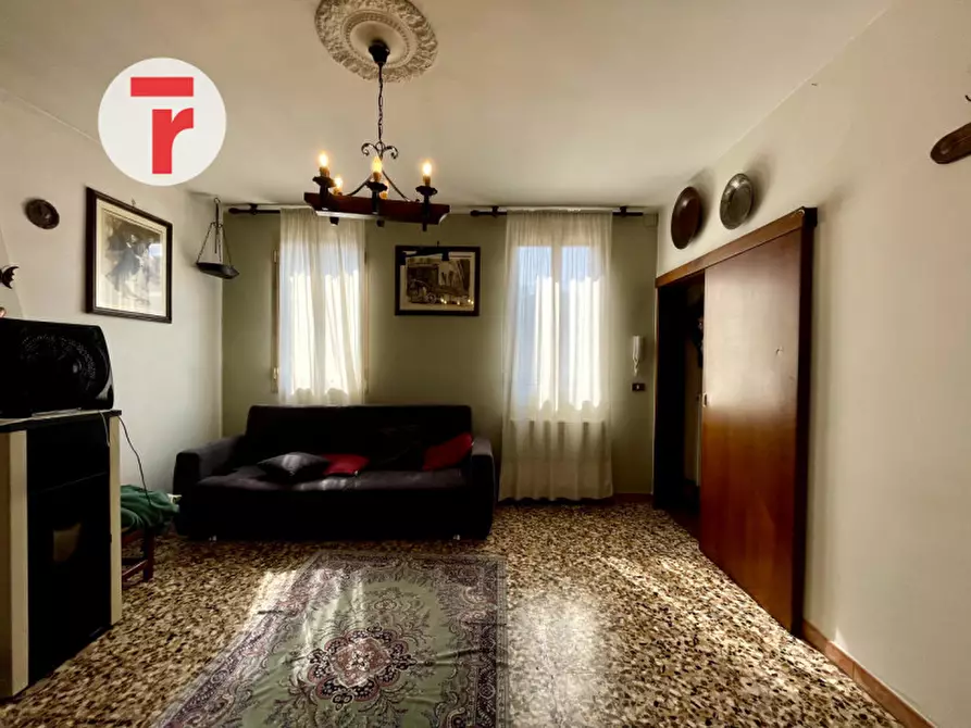 Immagine 1 di Casa indipendente in vendita  in Via Giovanni Miani a Padova