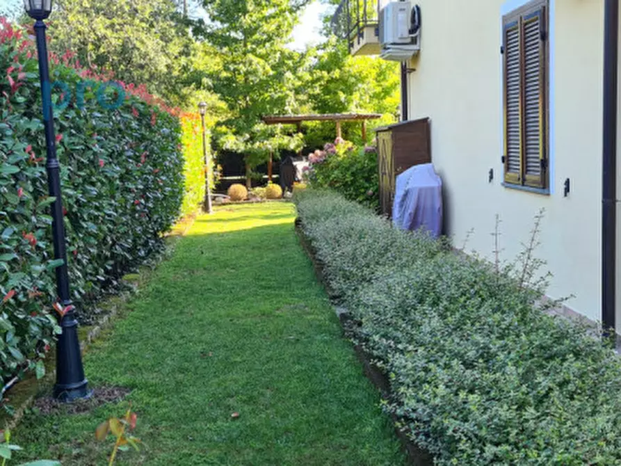 Immagine 18 di Villa in vendita  in Strada Castelnuovo Nigra 134 a Castellamonte