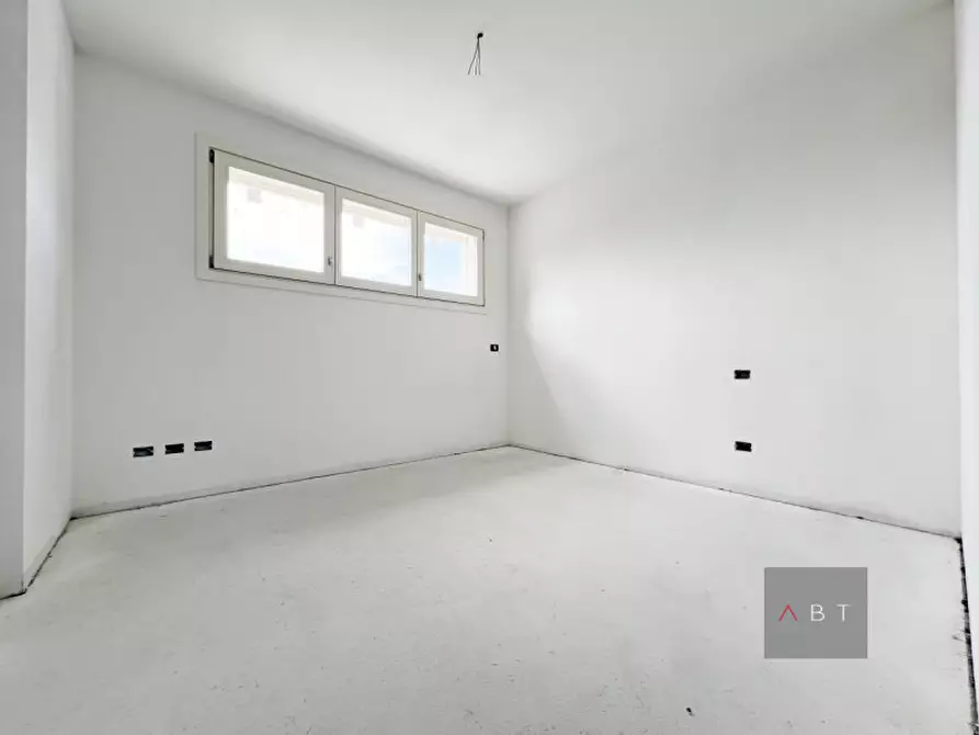 Immagine 5 di Casa bifamiliare in vendita  a Loreggia