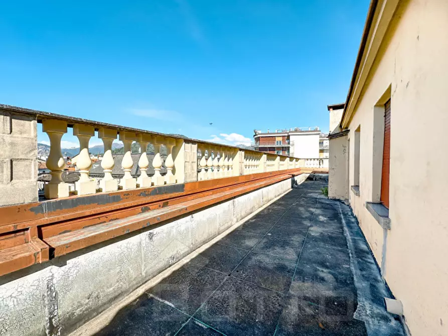 Immagine 41 di Palazzo in vendita  in Corso Lorenzo Cobianchi 2 a Verbania