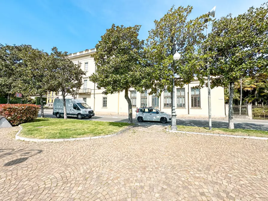 Immagine 48 di Palazzo in vendita  in Corso Lorenzo Cobianchi 2 a Verbania