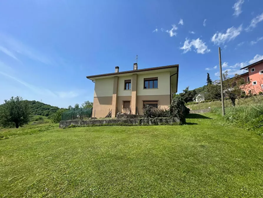 Immagine 1 di Casa indipendente in vendita  in Via Borgo Val a Sarmede
