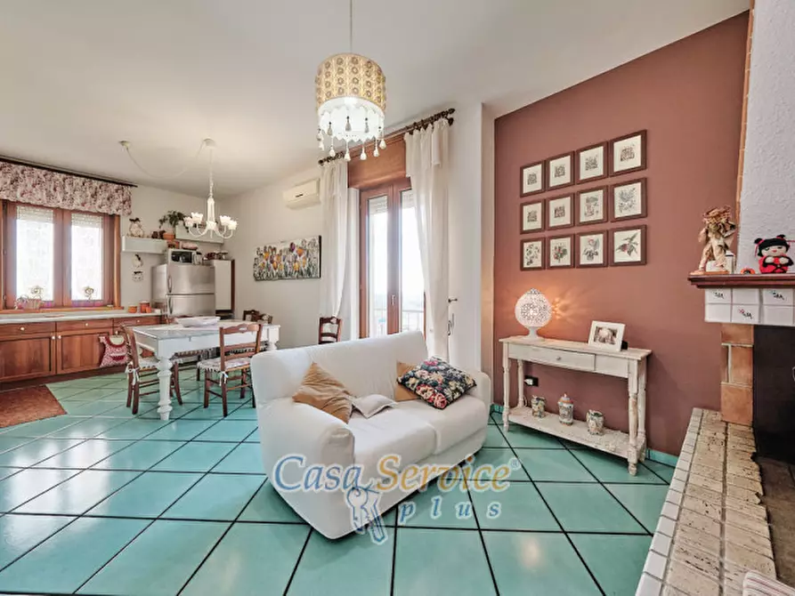 Immagine 2 di Appartamento in vendita  in Via Solferino a Casarano