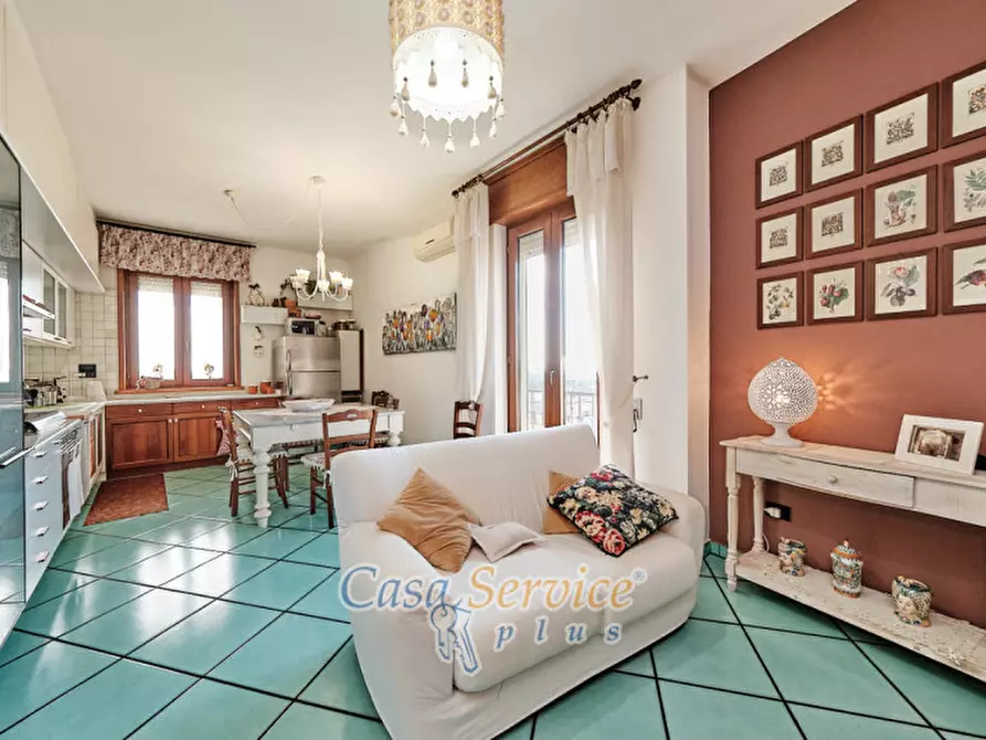 Immagine 12 di Appartamento in vendita  in Via Solferino a Casarano