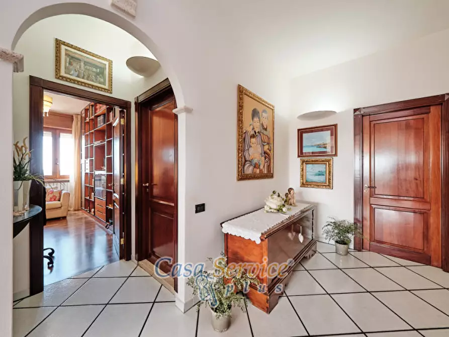 Immagine 15 di Appartamento in vendita  in Via Solferino a Casarano