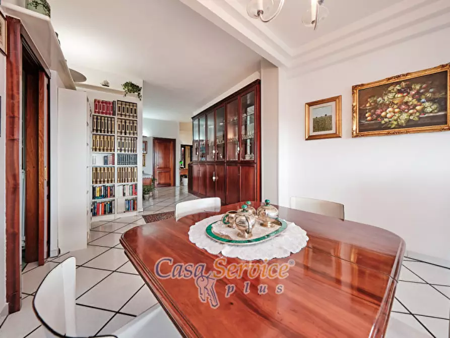 Immagine 19 di Appartamento in vendita  in Via Solferino a Casarano