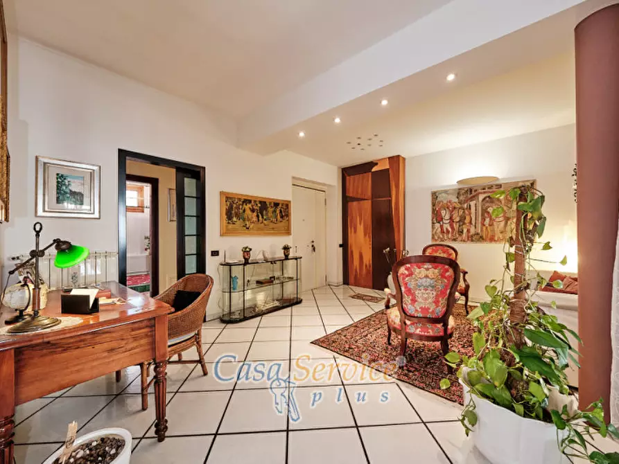 Immagine 25 di Appartamento in vendita  in Via Solferino a Casarano