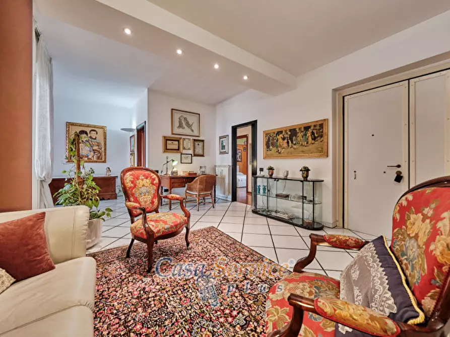 Immagine 27 di Appartamento in vendita  in Via Solferino a Casarano