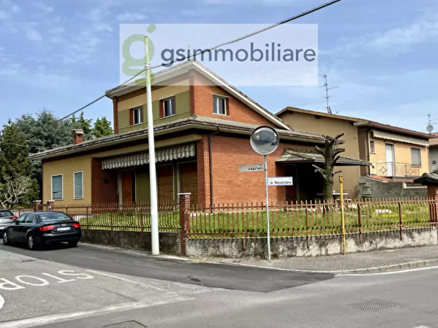 Immagine 2 di Villa in vendita  in Via Caprieli, 40 a Ospitaletto