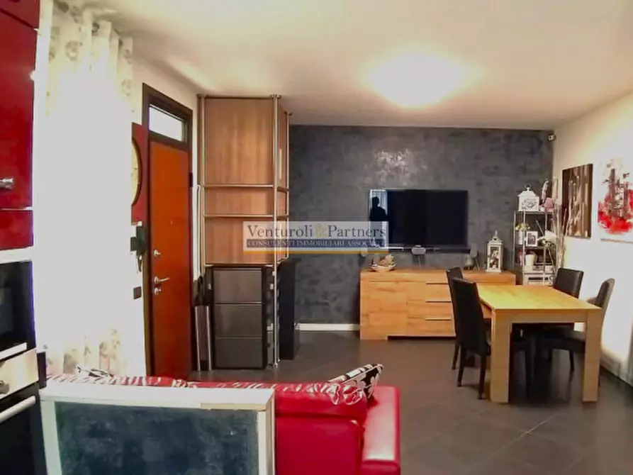 Immagine 1 di Appartamento in vendita  in via enrico fermi a Soiano Del Lago