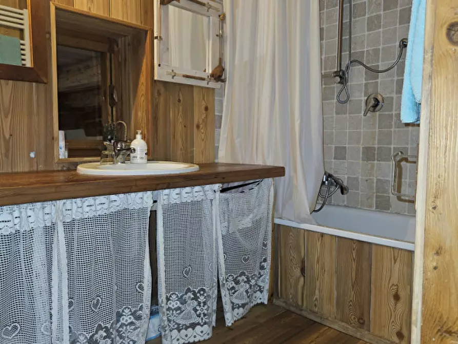 Immagine 23 di Rustico / casale in vendita  in Pracorno, n.134 a Rabbi