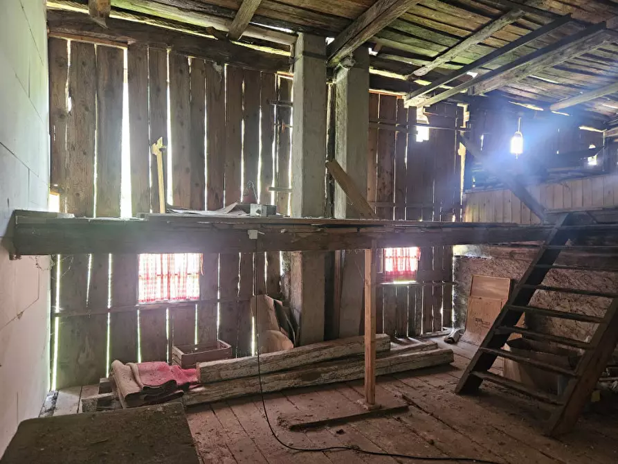 Immagine 41 di Rustico / casale in vendita  in Pracorno, n.134 a Rabbi