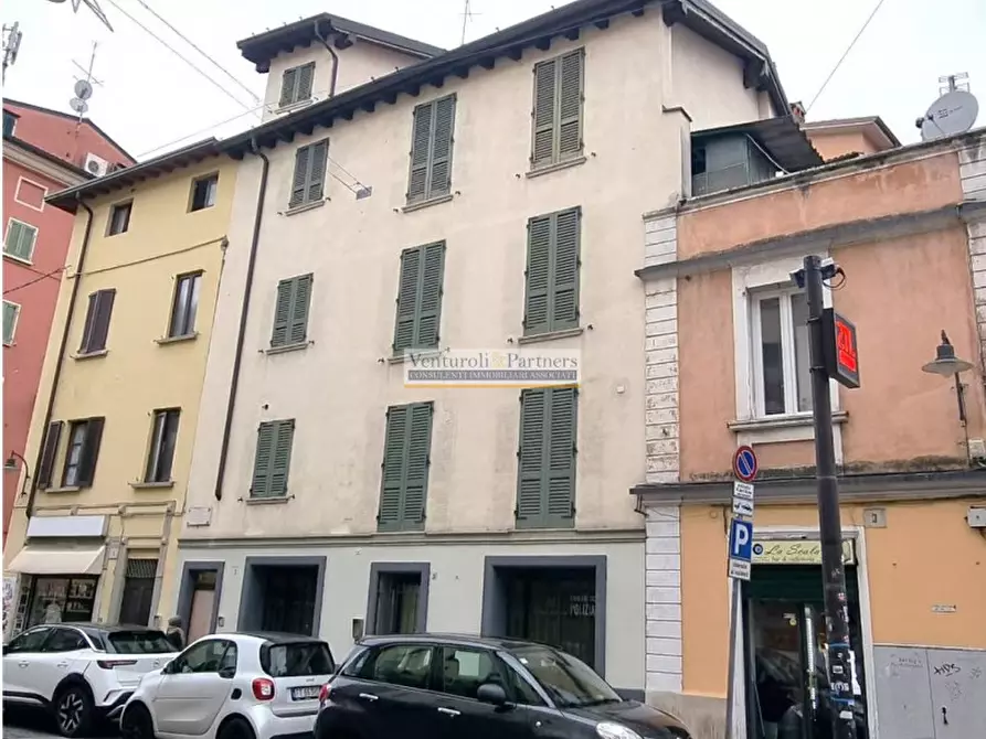 Immagine 1 di Palazzo in vendita  in via san faustino a Brescia