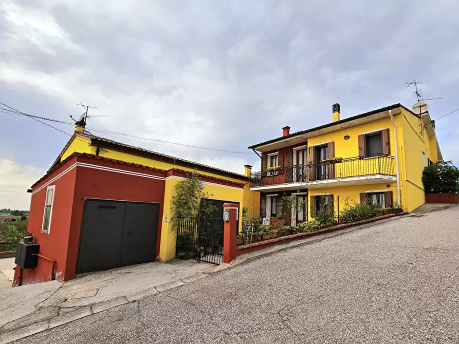 Immagine 1 di Casa bifamiliare in vendita  in VIA PRIARA a Lozzo Atestino