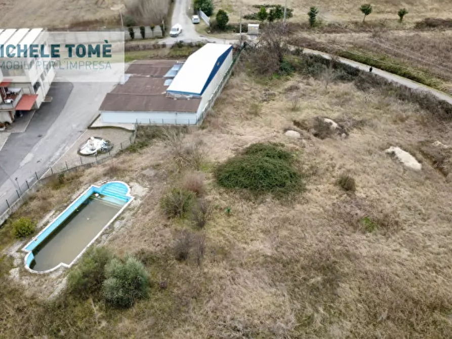 Immagine 4 di Terreno in vendita  in via mantovana a Pastrengo