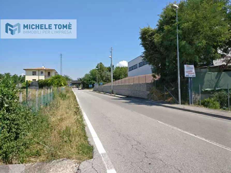 Immagine 9 di Terreno in vendita  in via mantovana a Pastrengo