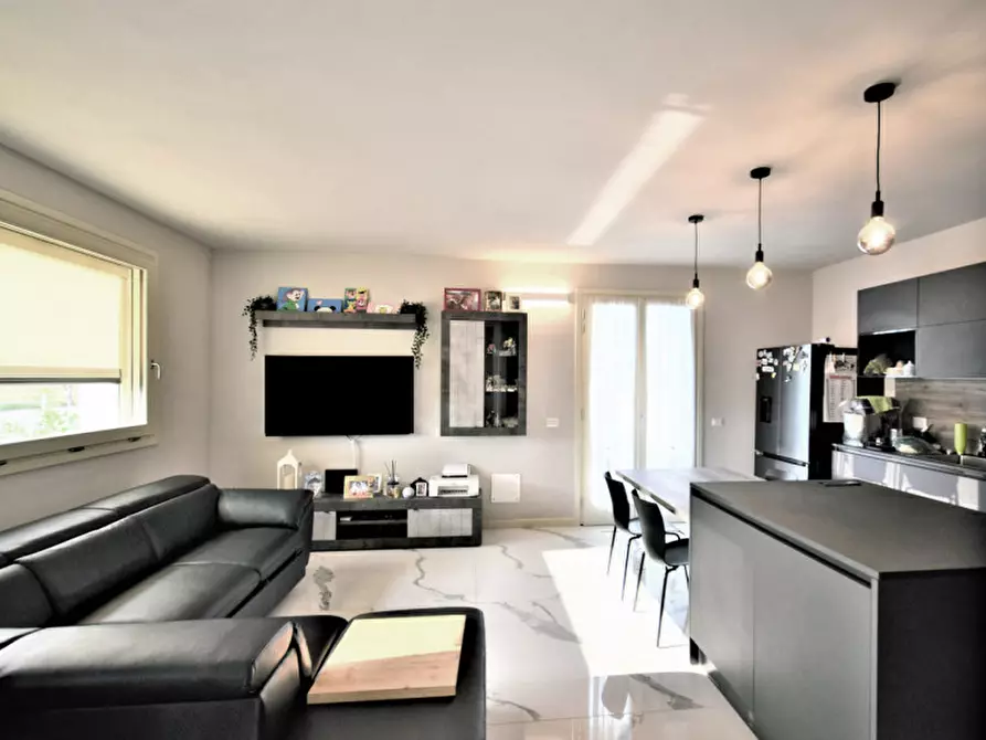 Immagine 24 di Casa bifamiliare in vendita  in Via Borgazzo a Sissa Trecasali