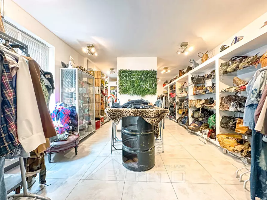 Immagine 8 di Capannone industriale in vendita  in Corso Rolandi 181 a Quarona