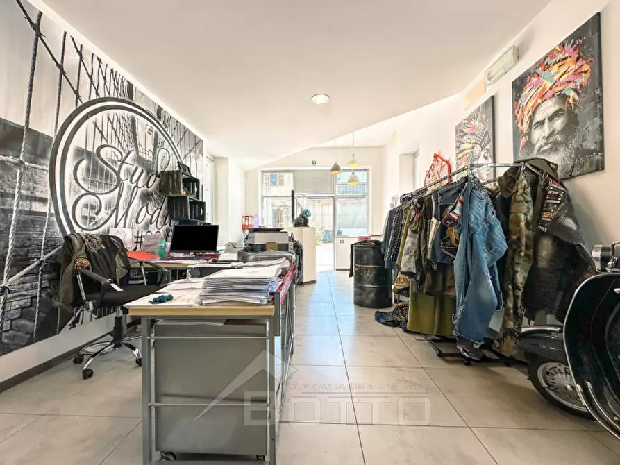 Immagine 9 di Capannone industriale in vendita  in Corso Rolandi 181 a Quarona