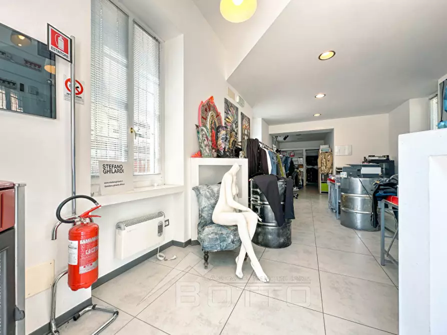 Immagine 10 di Capannone industriale in vendita  in Corso Rolandi 181 a Quarona