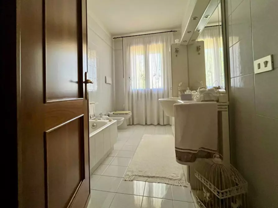 Immagine 14 di Villa in vendita  in via campanella 21b a Rovolon