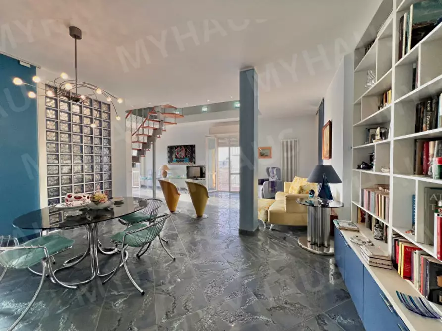 Immagine 1 di Appartamento in vendita  in Viale Giosuè Carducci 197 a Cesenatico