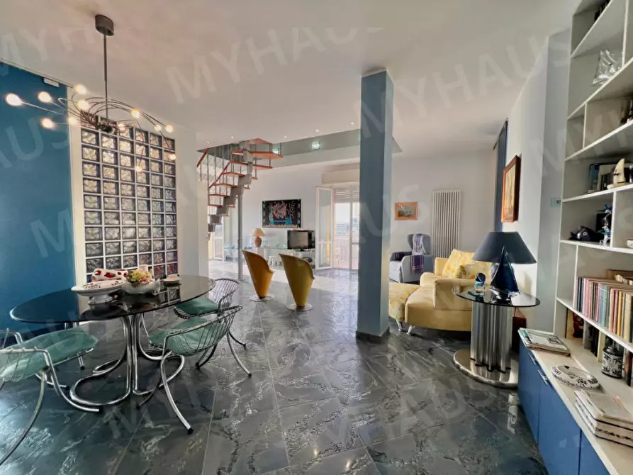 Immagine 11 di Appartamento in vendita  in Viale Giosuè Carducci 197 a Cesenatico