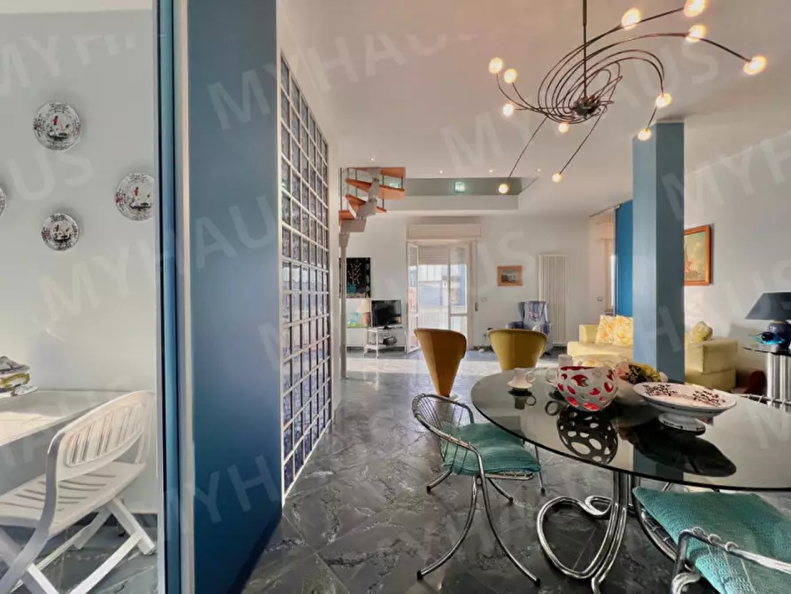 Immagine 13 di Appartamento in vendita  in Viale Giosuè Carducci 197 a Cesenatico