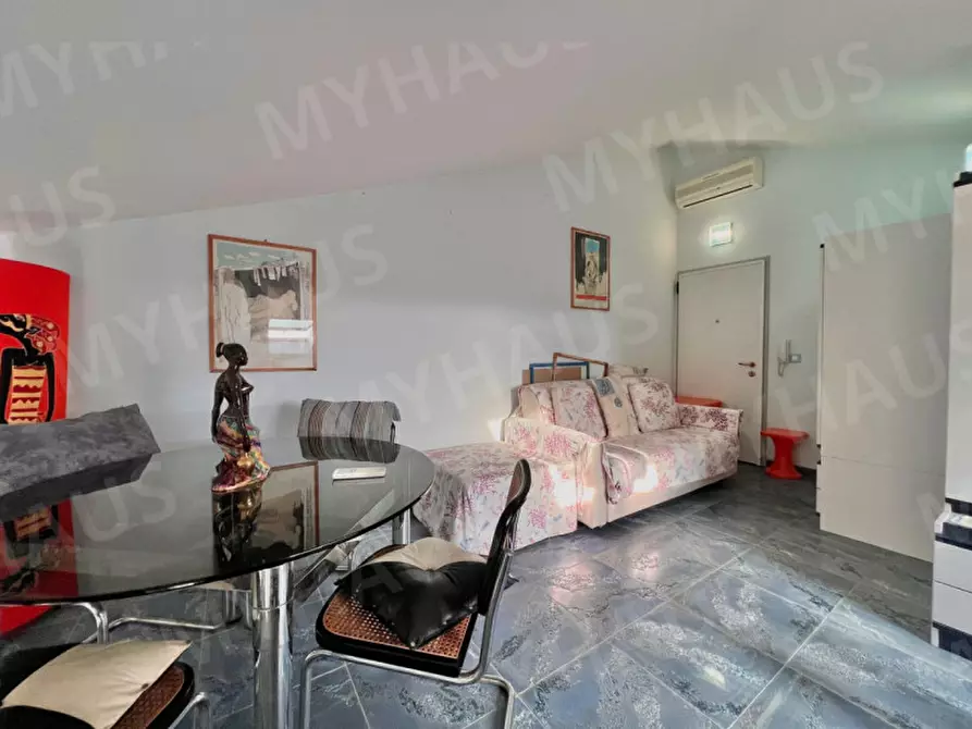 Immagine 23 di Appartamento in vendita  in Viale Giosuè Carducci 197 a Cesenatico