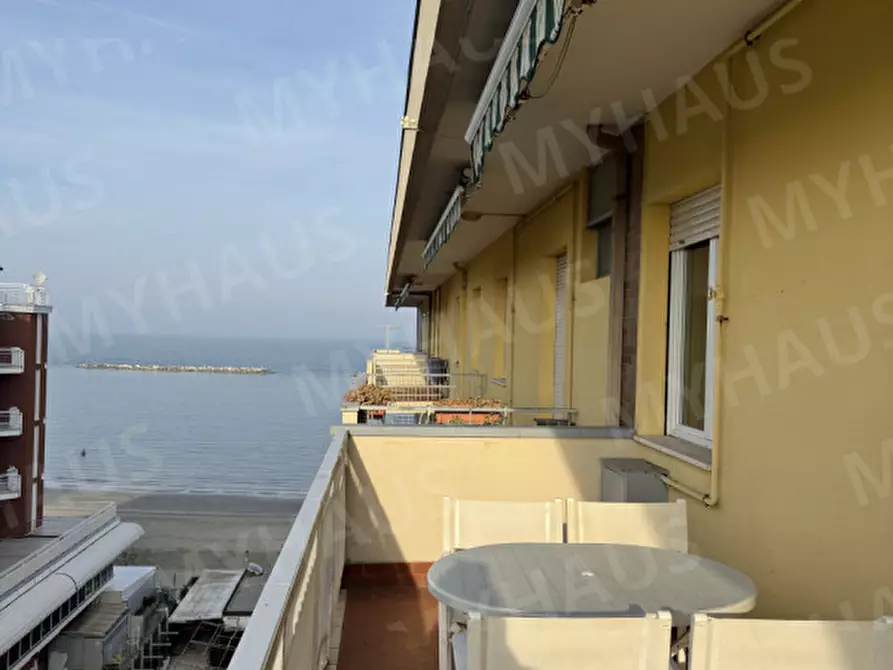 Immagine 37 di Appartamento in vendita  in Viale Giosuè Carducci 197 a Cesenatico
