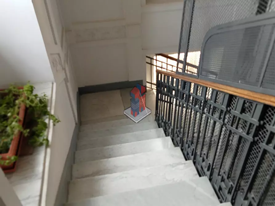 Immagine 11 di Appartamento in affitto  in VOMERO - FUNICOLARE CHIAIA a Napoli