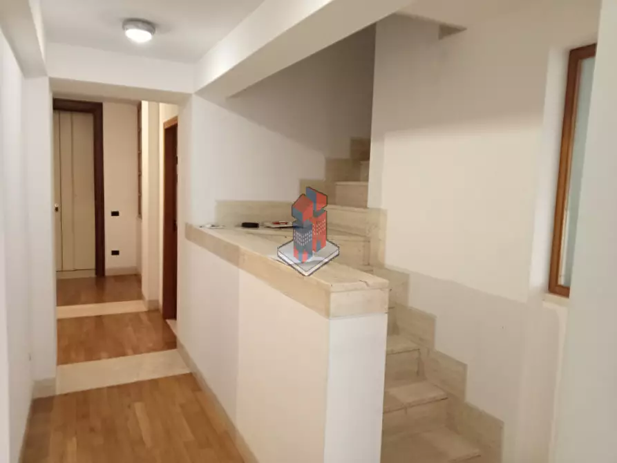 Immagine 26 di Appartamento in affitto  in VOMERO - FUNICOLARE CHIAIA a Napoli