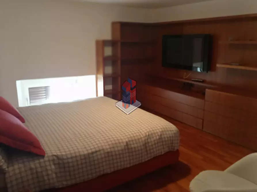 Immagine 34 di Appartamento in affitto  in VOMERO - FUNICOLARE CHIAIA a Napoli