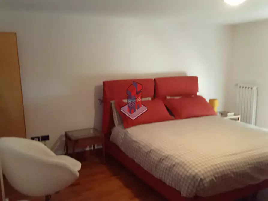 Immagine 37 di Appartamento in affitto  in VOMERO - FUNICOLARE CHIAIA a Napoli