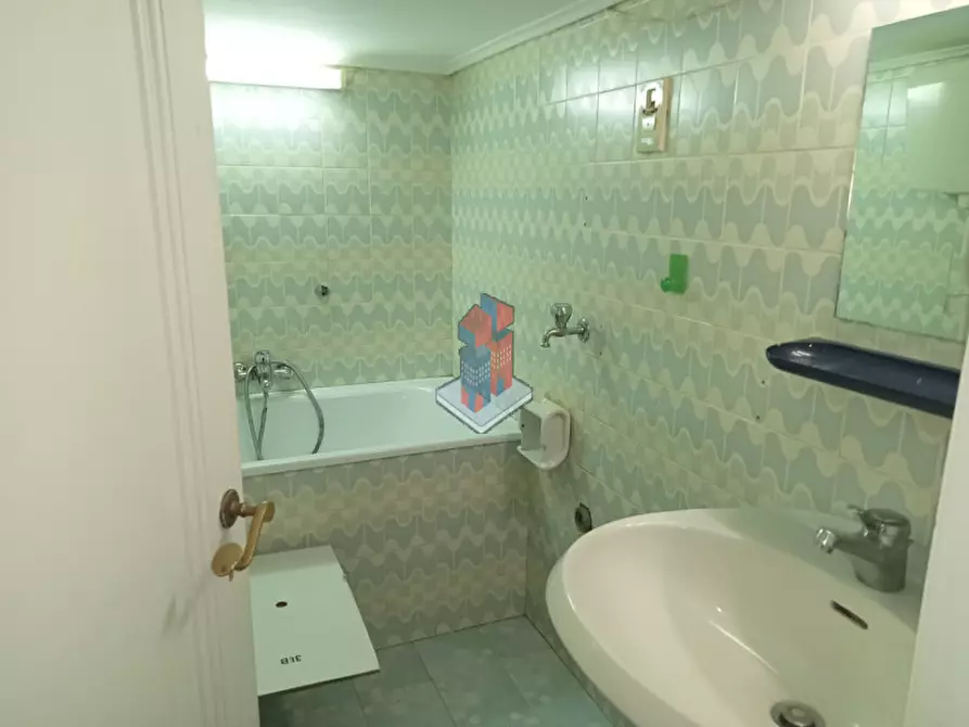 Immagine 40 di Appartamento in affitto  in VOMERO - FUNICOLARE CHIAIA a Napoli