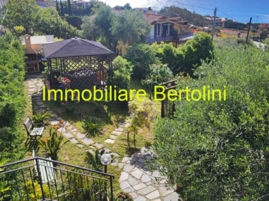 Immagine 26 di Casa bifamiliare in vendita  in VIA PADRE SEMERIA a San Remo