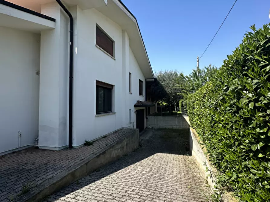Immagine 4 di Casa bifamiliare in vendita  in via Santore di Santarosa a Selvazzano Dentro