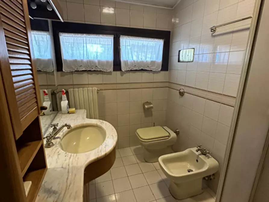 Immagine 9 di Casa bifamiliare in vendita  in via Santore di Santarosa a Selvazzano Dentro