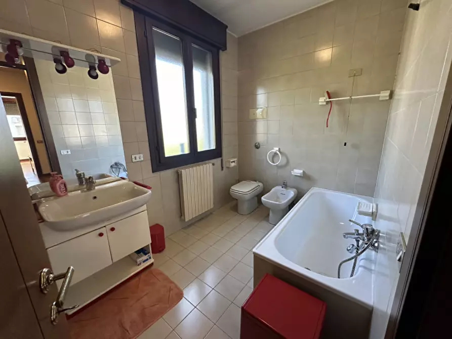 Immagine 11 di Casa bifamiliare in vendita  in via Santore di Santarosa a Selvazzano Dentro