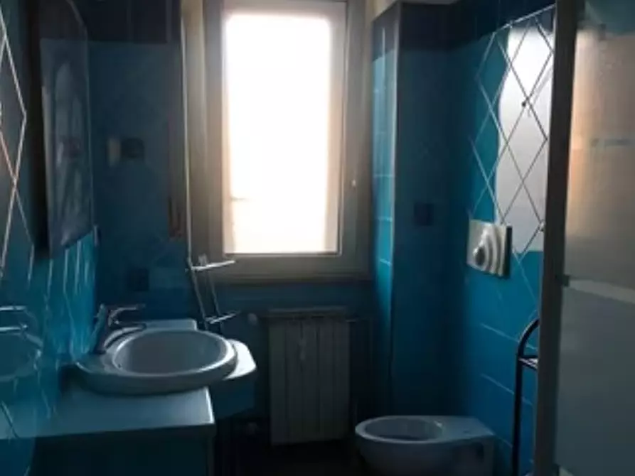 Immagine 2 di Appartamento in affitto  in viale farnese a Napoli