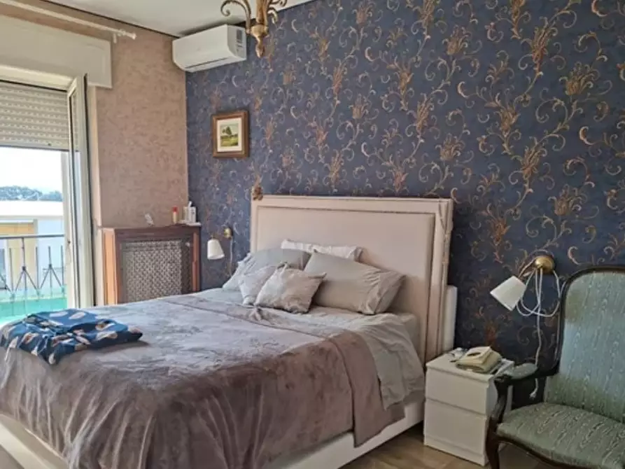 Immagine 7 di Appartamento in affitto  in viale farnese a Napoli