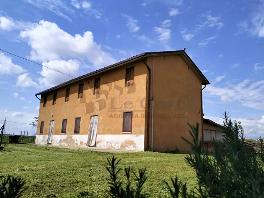 Immagine 1 di Rustico / casale in vendita  a Lonigo