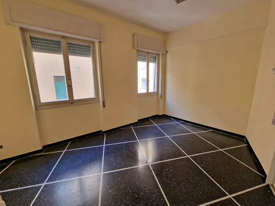 Immagine 3 di Ufficio in affitto  in via venezia a Rapallo