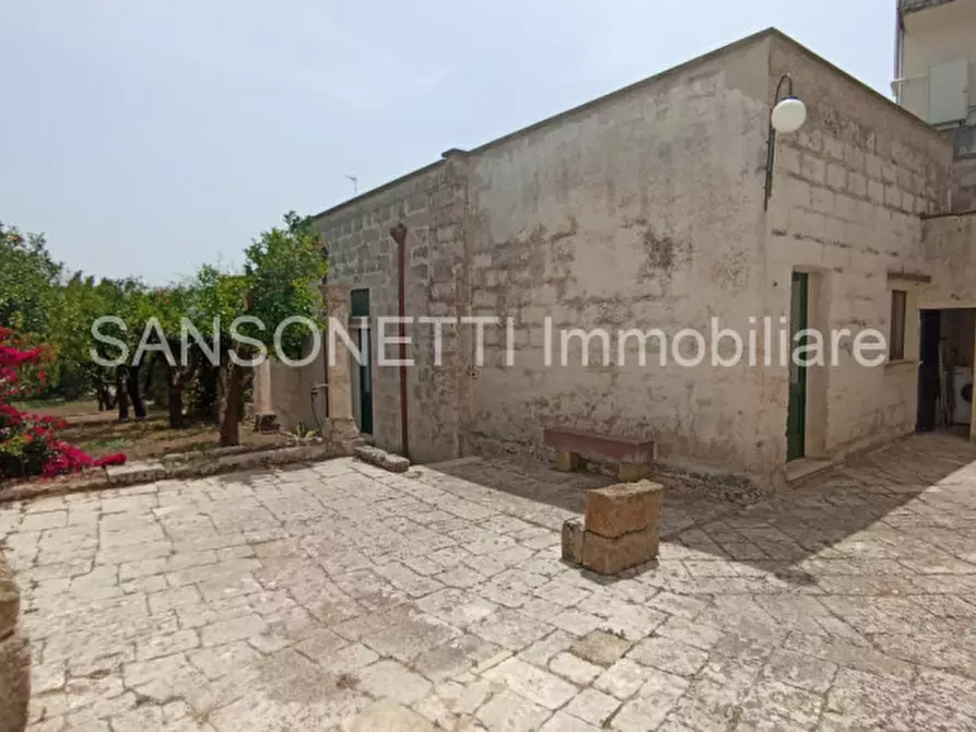 Immagine 8 di Palazzo in vendita  a Specchia