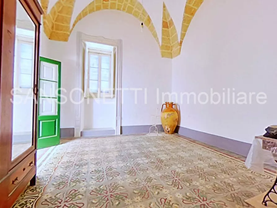 Immagine 29 di Palazzo in vendita  a Specchia