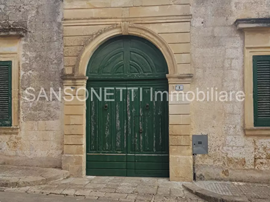 Immagine 61 di Palazzo in vendita  a Specchia