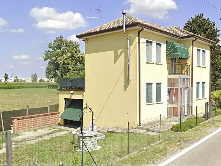 Immagine 1 di Casa indipendente in vendita  in VIA ROMA 11 a Villamarzana