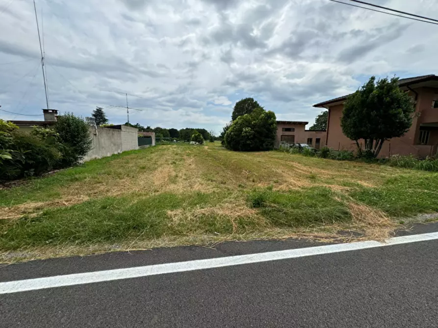 Immagine 2 di Terreno in vendita  in Str. Vecchia di Terenzano a Udine